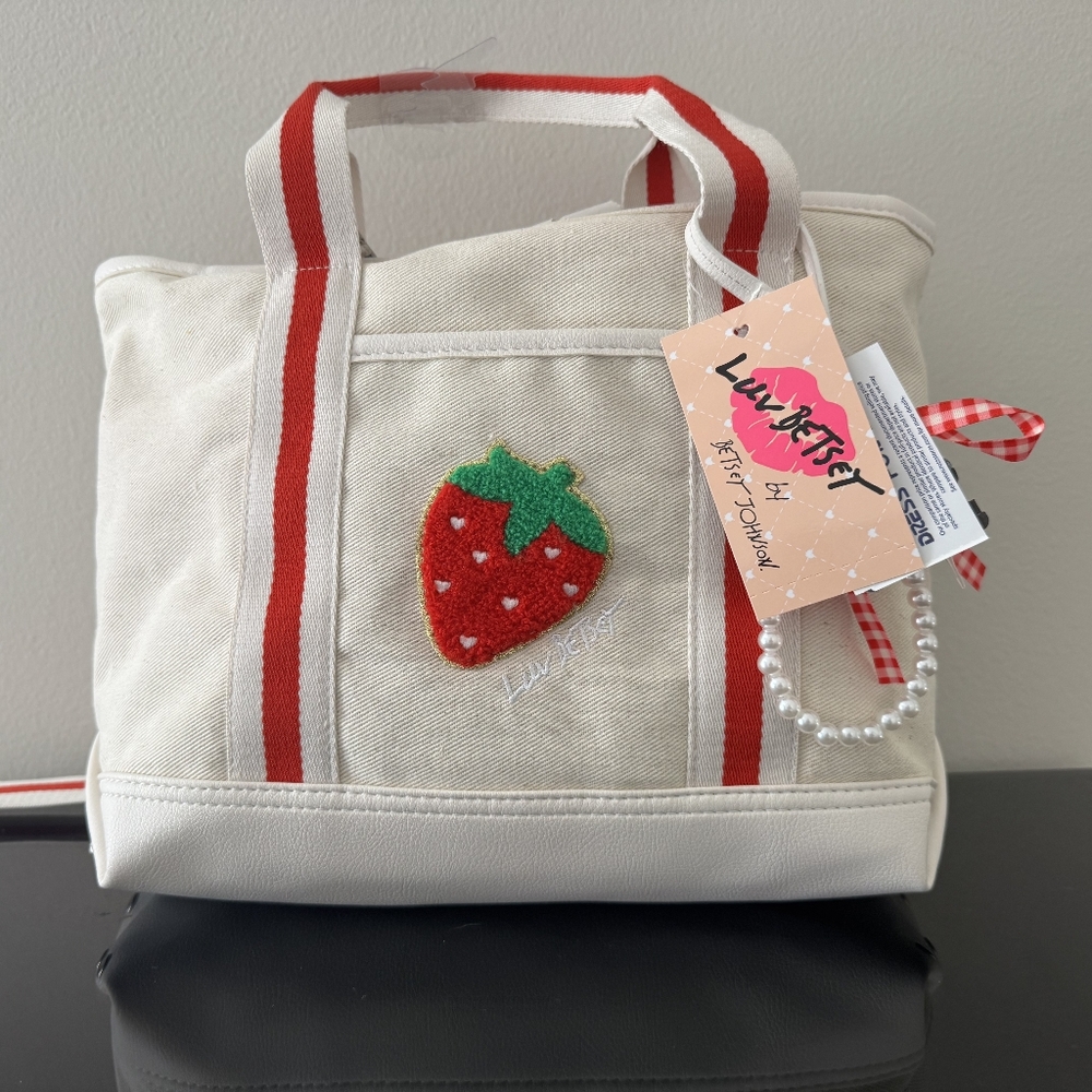 🍓 Luv Betsey by Betsey Johnson Strawberry Canvas Tote – NWT 🍓